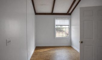 2 Wallace Rd, Beaufort, SC 29907