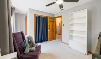 225 Bethmour Rd, Bethany, CT 06524