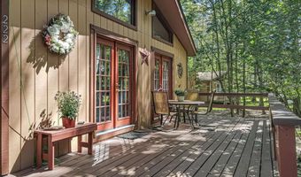 222 Keats Ln, Albrightsville, PA 18210