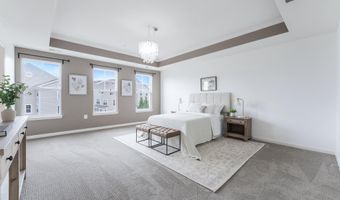 42175 CANARY GRASS Sq, Aldie, VA 20105
