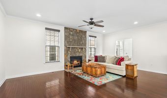 43245 BARNSTEAD Dr, Ashburn, VA 20148