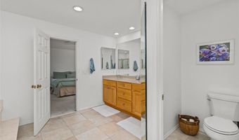 915 Timber Glen Ln, Ballwin, MO 63021