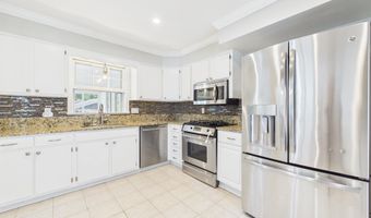 9201 CHERRYTREE Dr, Alexandria, VA 22309