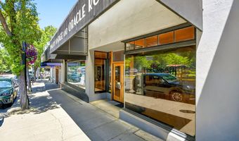 25 N Main St B, Ashland, OR 97520
