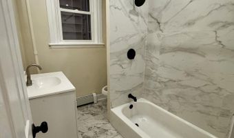 31 Bertha St 1, Albany, NY 12209