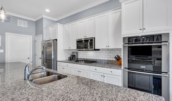 33 Woodchuck Dr, Barnegat, NJ 08005