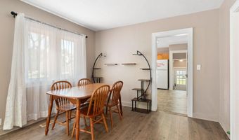 909 11th St NW, Austin, MN 55912