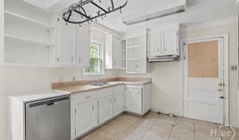 1948 Cokesbury Dr, Savannah, GA 31406