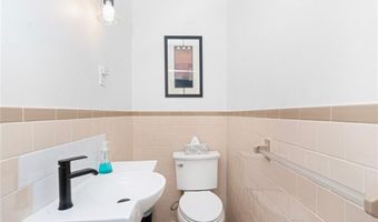 845 Main St, East Greenwich, RI 02818