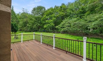 11 Potomac Ln, Albrightsville, PA 18210