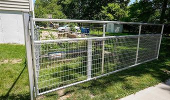 270 Village Creek Dr, Ballwin, MO 63021