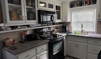 798 Lake Viking Ter, Altamont, MO 64620