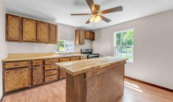 1526 W View St, Athens, TN 37303
