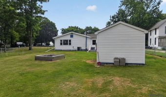 813 Barnes St, Albion, MI 49224
