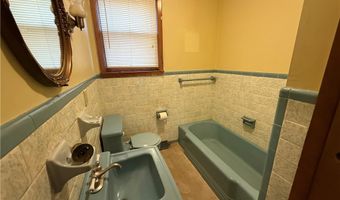 233 Horseshoe Dr, Adams Twp., PA 16046