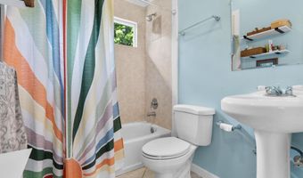 45-615 PLUMERIA St, Honokaa, HI 96727