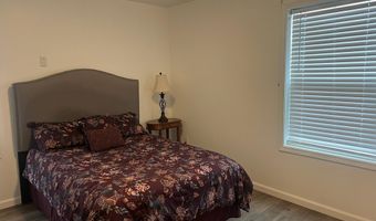 127 Calhoun St, Alderson, WV 24910