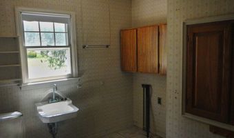 1 Hunting Ridge Rd, Brookfield, CT 06804