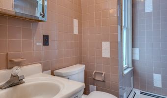 3 Myrtle Ave, Andover, NJ 07801