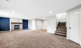 2132 N Stonegate Cir, Andover, KS 67002