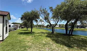 104 Augusta Cir, Aransas Pass, TX 78336