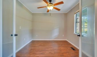 24 Chesterfield Lake Dr, Beaufort, SC 29906