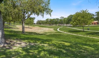 107 Parkview Dr, Amarillo, TX 79106