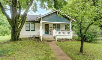 601 S Madison Ave, Aurora, MO 65605