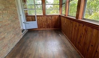53 Pixlee Pl 2Nd Fl, Bridgeport, CT 06610