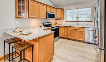 4802 Azalea Pl, Alton, IL 62002