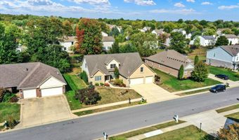 6686 Woodcrest Dr, Avon, IN 46123