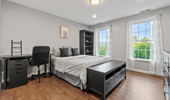 104 Windsor Dr, Auburn, NH 03032