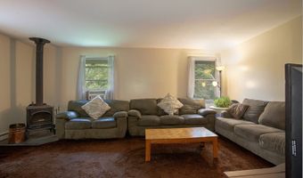 52 Glenwood Mt Rd, Alloway, NJ 07461