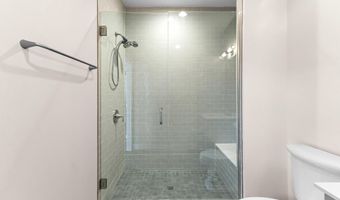 306 Neruda Ave, Columbus, OH 43215