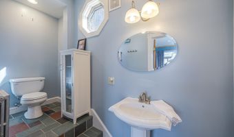 3 Wayman Ln, Bar Harbor, ME 04609