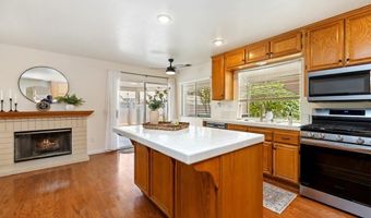 1052 Oakland Hills Dr, Banning, CA 92220