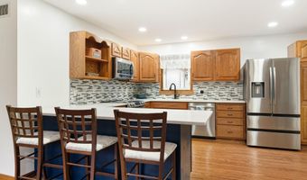 2104 W Oakland Ave, Austin, MN 55912