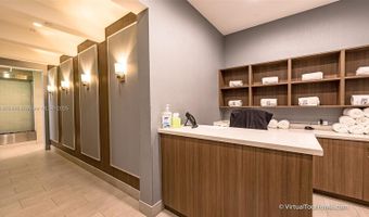 21050 Point Pl 2001, Aventura, FL 33180