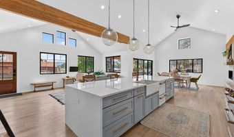 800 N Main St, Cascade, ID 83611