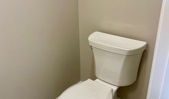 49 Woodbrey Ln, Standish, ME 04084