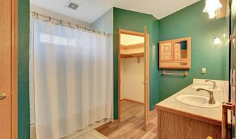 4182 S Old Yacht Club Rd, Big Lake, AK 99652
