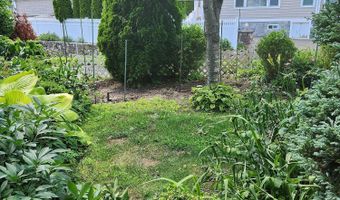 19 Valley Rd A, Cos Cob, CT 06807