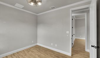 839 Shady Grv, Adkins, TX 78101