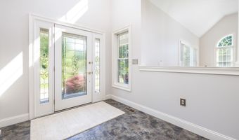 176 Fox Hollow Ln, Bristol, CT 06010