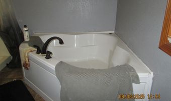 904 Birch St, Atlantic, IA 50022