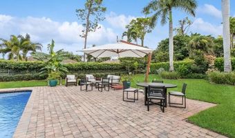 541 N Country Club Dr, Atlantis, FL 33462