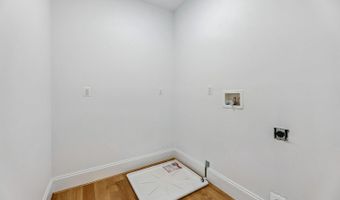 7926 BOLLING Dr, Alexandria, VA 22308