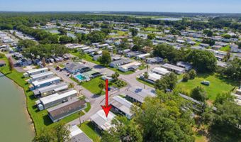 56 Leisure Dr, Auburndale, FL 33823