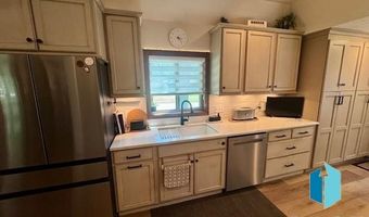 111 S 6Th St, Beresford, SD 57004
