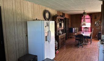 132 E Cedar Road Rd, Capitan, NM 88316